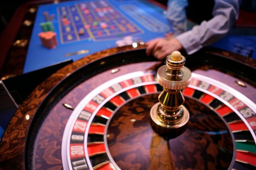 Online Roulette – Second Most Popular Games In Casinos